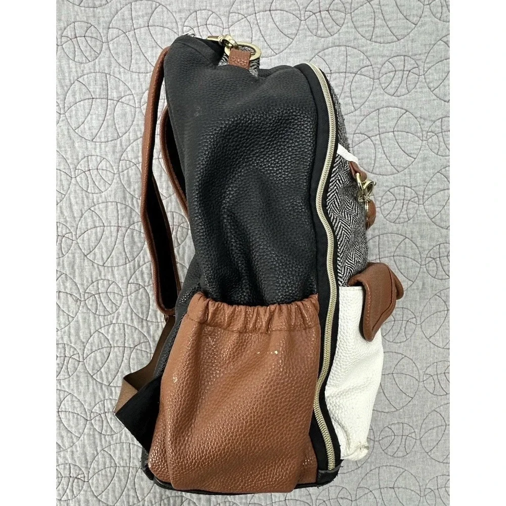 Itzy Ritzy Boss Backpack Diaper‎ Bag Coffee & Cream